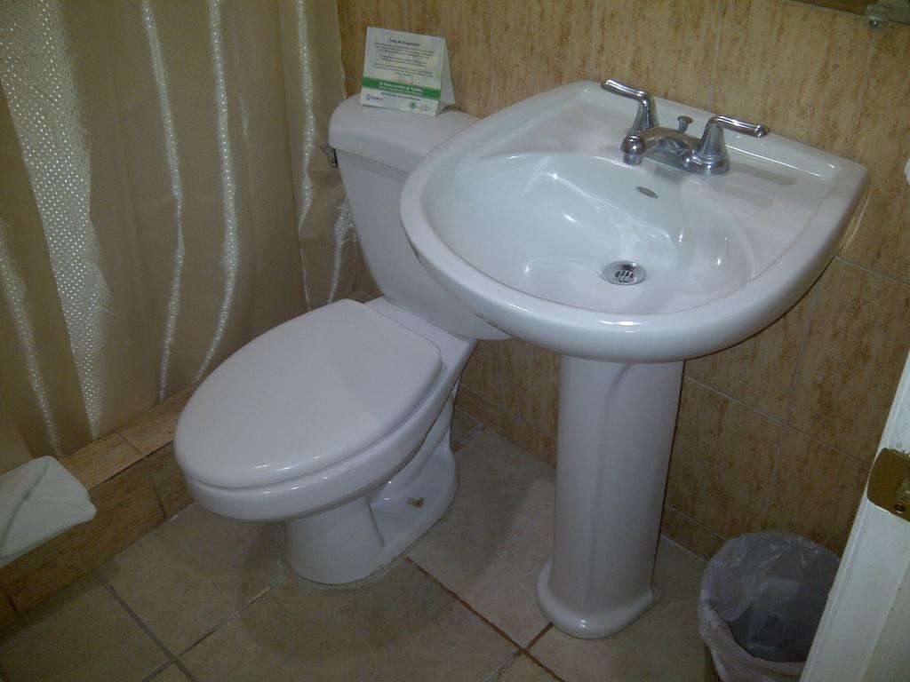 Hotel Cibeles La Ceiba Pokój zdjęcie